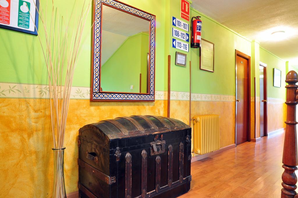 Hostal Europa San Roque del Acebal ภายนอก รูปภาพ