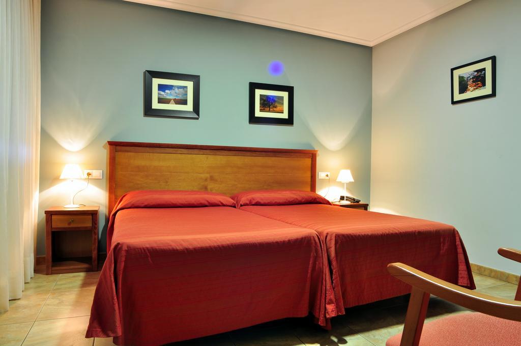 Hostal Europa San Roque del Acebal ภายนอก รูปภาพ