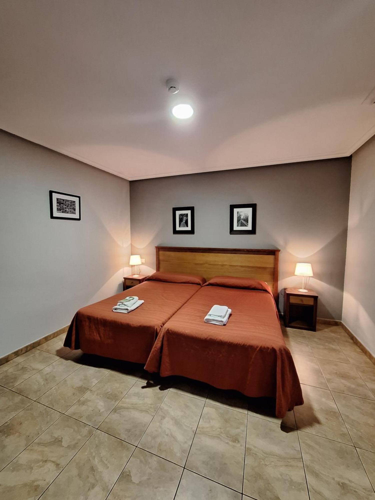 Hostal Europa San Roque del Acebal ภายนอก รูปภาพ