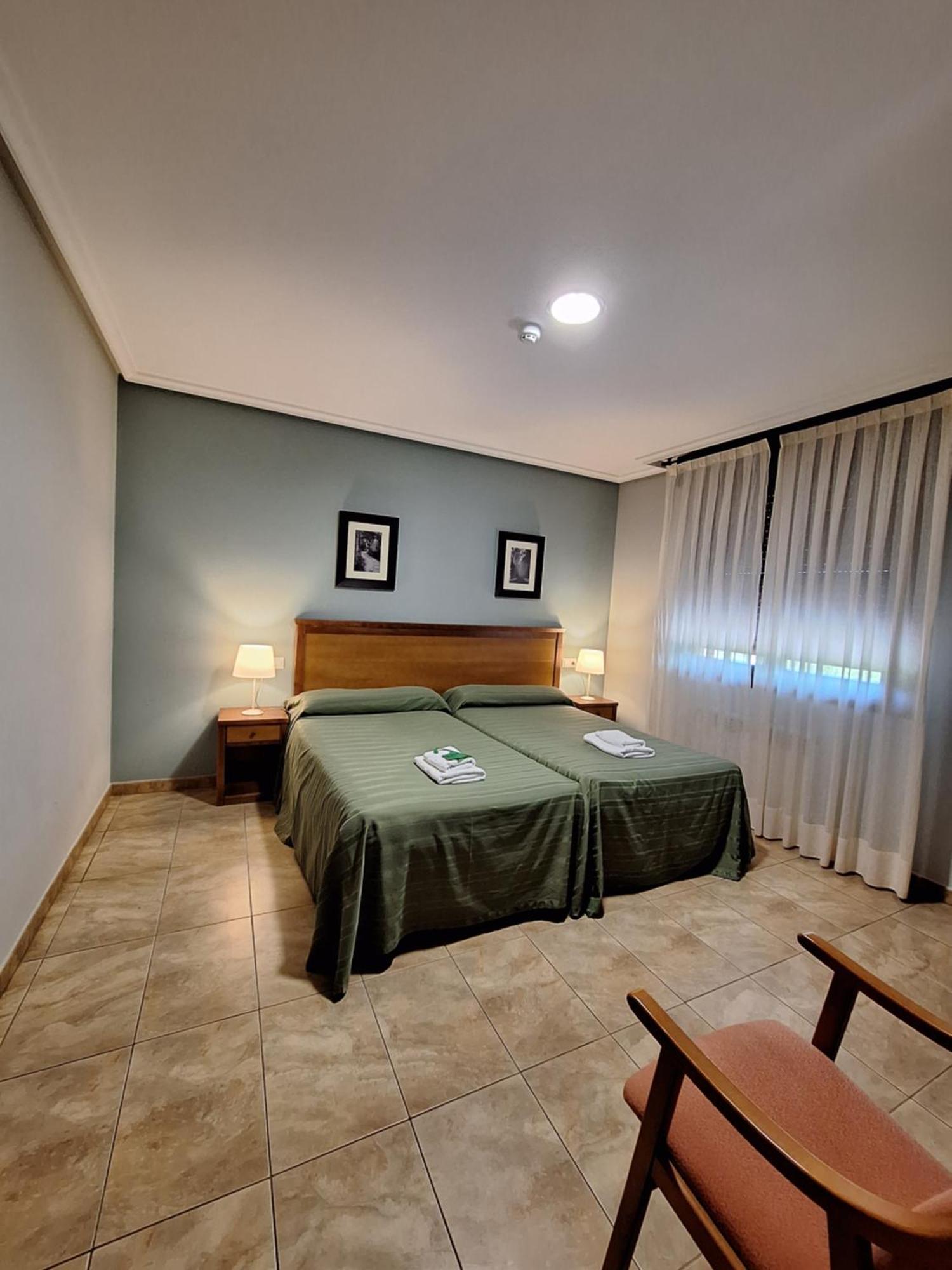 Hostal Europa San Roque del Acebal ภายนอก รูปภาพ