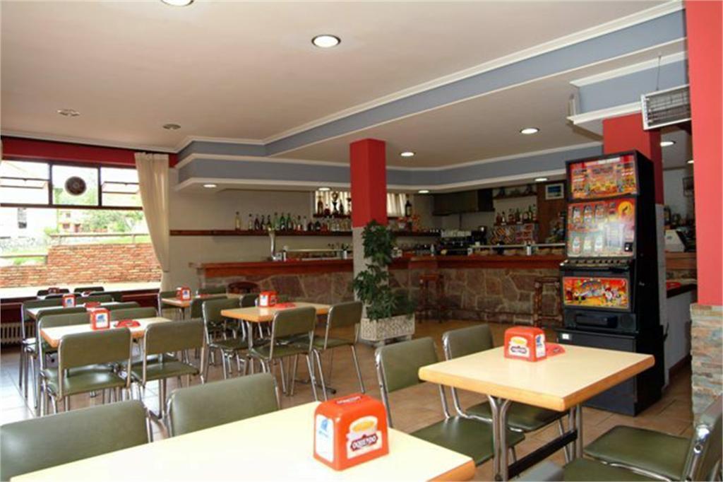 Hostal Europa San Roque del Acebal ภายนอก รูปภาพ