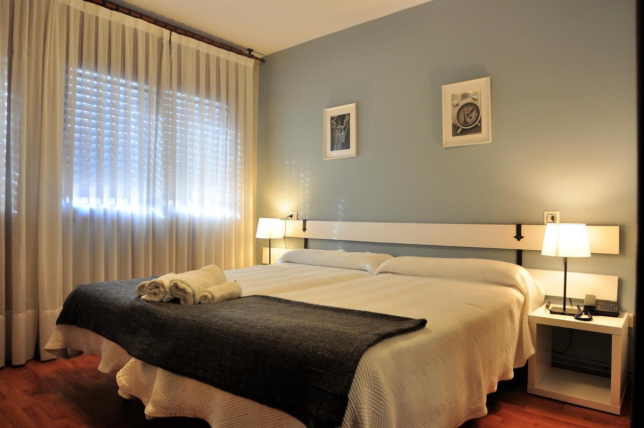 Hostal Europa San Roque del Acebal ภายนอก รูปภาพ