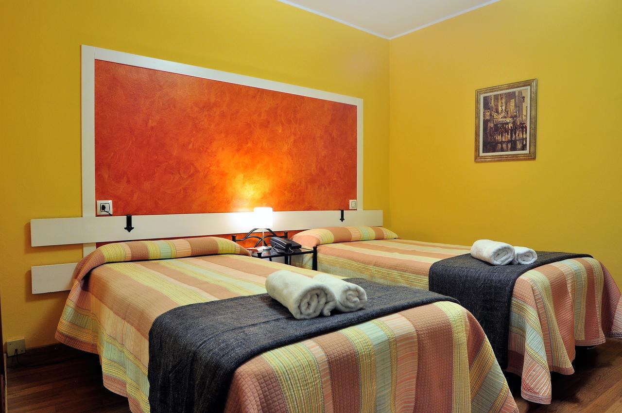Hostal Europa San Roque del Acebal ภายนอก รูปภาพ